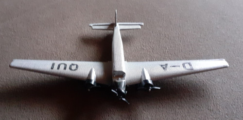 Altes flugzeugmodell 52 - ju,