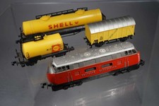Spur N - Arnold Rapido Diesellokomotive V 200 + 3x Güterwagen
