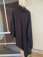 Asymmetrisches Kleid in