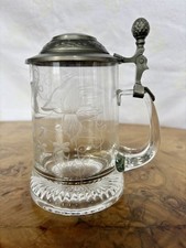 Glaskrug mit Zinndeckel