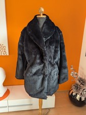 Fake Fur Pelzjacke Webpelzjacke Größe 40 Neu  von Orsay Schwarz