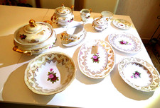Porzellan Service für 12