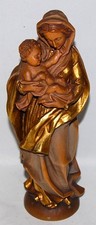 Holzfigur, Madonna, Mutter Gottes, Maria mit Jesus, sakrale Kunst, Kirche