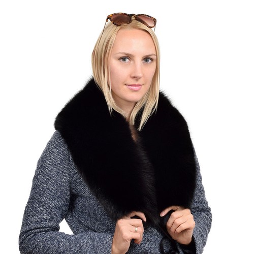 Eleganter schwarz pelzkragen - eleganter,