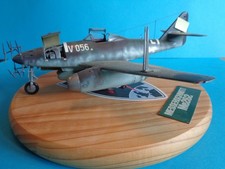 Flugzeug Modell 1:48 gebaut