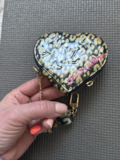 Stephen Sprouse Louis Vuitton Herz ? Münzbörse? Graffiti ???