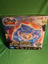 Non Stop Battle Arene Set Packung mit 2 Tops von ARE'S Wings und Cracking Pan...