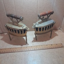 Paar kleine Messing Kohle