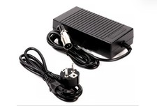 E-Scooter Ladegerät 54.6V 2A