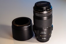 Canon EF 70-300 mm F/4,0-5,6 IS USM Objektiv in Top Zustand - inkl. Streulicht..