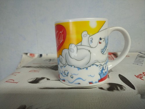 Coca cola tasse mit - coca, (2003)
