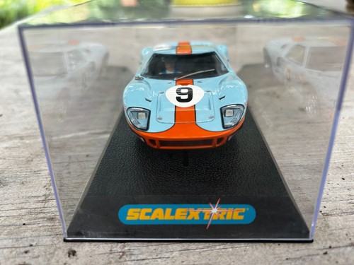 Ford slotcar no 9 - 40, no.