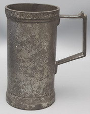 Zinn / Zink uralter MASSBECHER Meßbecher 0,5 Liter viele Eichpunzen 1913-1961