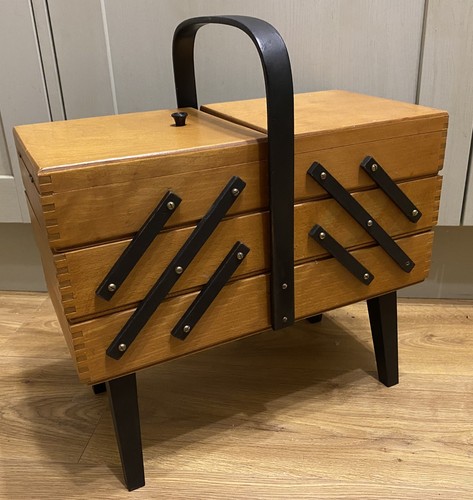 Retro holz handarbeit - holz,
