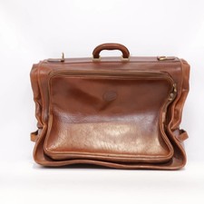 The Bridge, Aktentasche