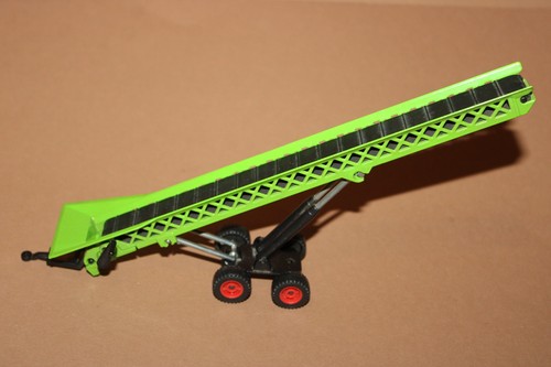 Siku farmer serie 2555 32 - serie, 1:32