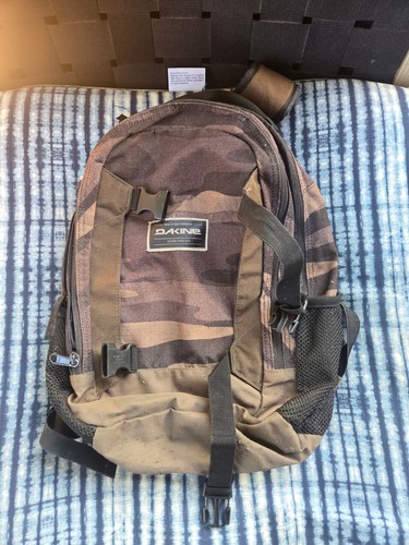 Dakine camo backpack brown - camo,