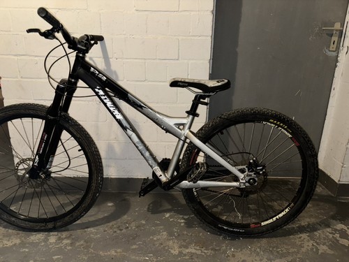 Specialized dirtbike - specialized,