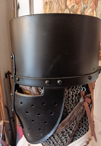 Topfhelm kreuzzüge - topfhelm,
