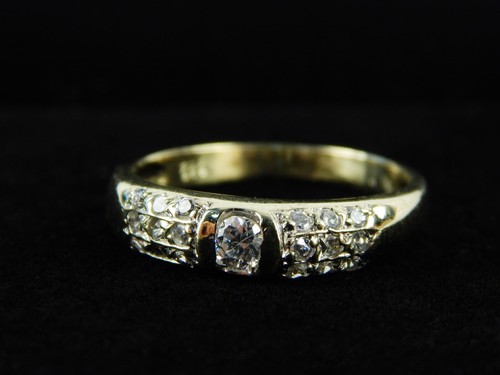 Goldring mit schmucksteinen - mit,
