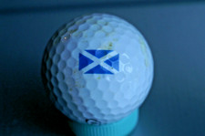 Logo Golfball der Marke: Vice, mit schottischer Flagge?!