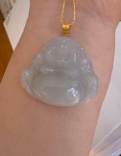 Großer eisweißer Buddha Jade