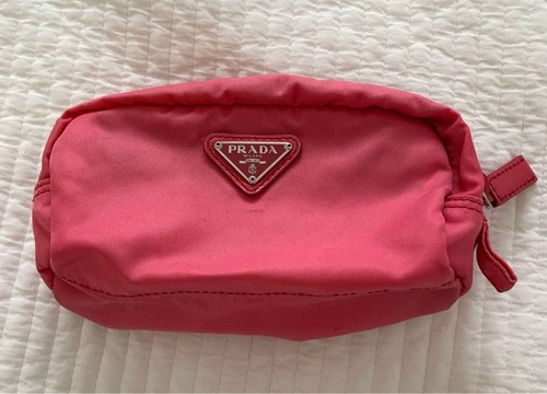 Prada logo kosmetiktasche zip - kosmetiktasche,