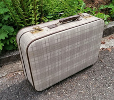 Koffer Reisekoffer Oldtimer Retro  weiß /grau kartiert  guter Zustand dekorativ