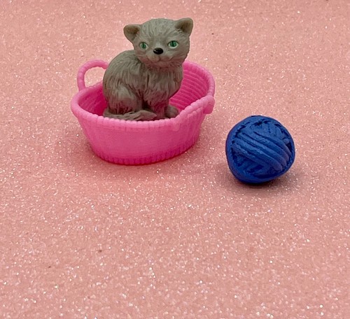 Barbie zubehör graue katze - -,
