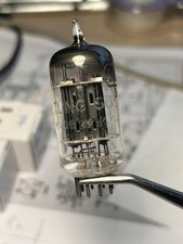 5687 SCHWARZE PLATTE TUNG-SOL