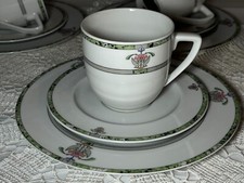 3 tlg. Porzellan Set. Tasse