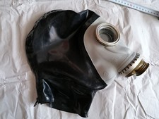 Latex Gasmaske GP5 schwarz mit geklebter Haube und Reißverschluß HANDMADE