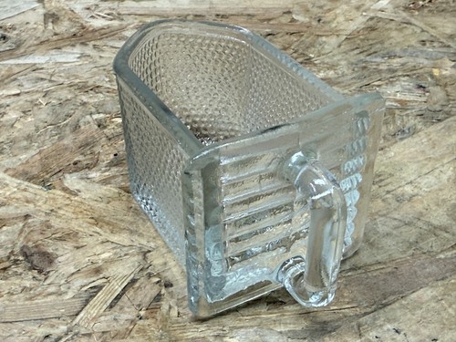 Kleine glasschütte pressglas - kleine,