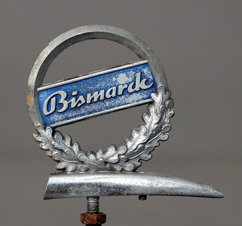 Alte schutzblechfigur emblem - alte,