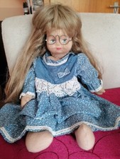 Stoffpuppe mit Brille 39 cm selbstgemacht Sammlerpuppe mit Stoffkörper