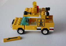 LEGO Auto für Reparatur arbeiten  gelb mit blauem Glas (Windschutzscheibe)