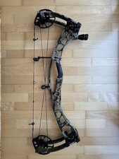 Hoyt Alpha X 33 Compound Bogen