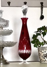 Alte Karaffe rubinrot