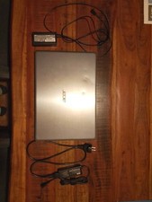 Acer Swift 3 Notebook SF 315-51 Serie, 15,6 Zoll gebraucht mit Ersatz-Ladegerät