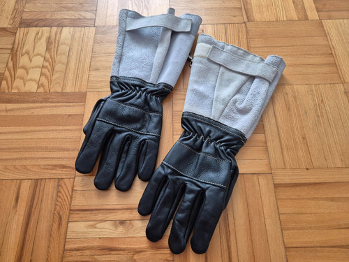 Feuerwehrhandschuhe