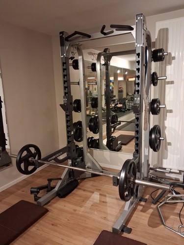 Hammer strength half - hammer,