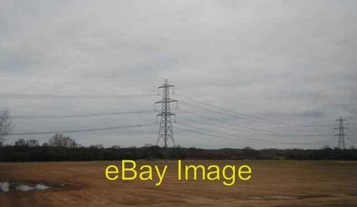 Foto 6x4 pylon einem feld - in,