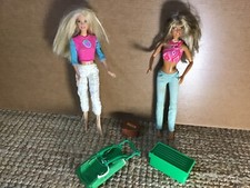 2 X Barbie  mit Zubehör