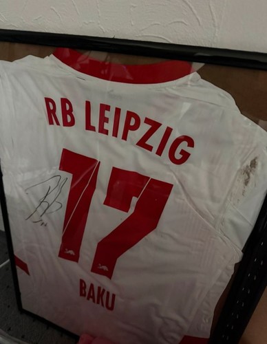 Ridle baku matchworn signed - &,