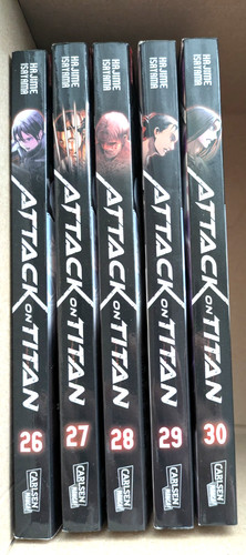 Attack titan - attack,