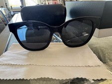 Channel Sonnenbrille mit Etui