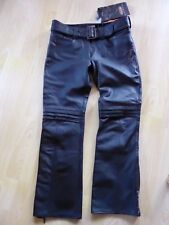 Ungetragen mit Etikett