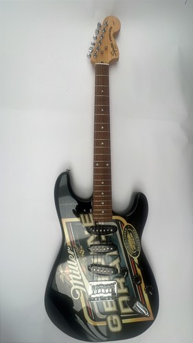 Squier fender stratocaster - by,