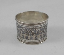 *RAR* Eleganter Serviettenring