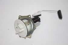 Benzinpumpe Kraftstoffpumpe Tank Fuel Honda CB 750 Hornet RH12 (Lager 9-25)